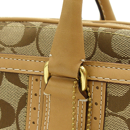 Coach(��ġ) �ñ׳��� ����� ��Ʈ�� �̹���3 - ���̺��� �߰���ǰ